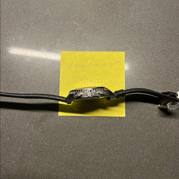 Burberry trench chronograph - Picture 4 of 4